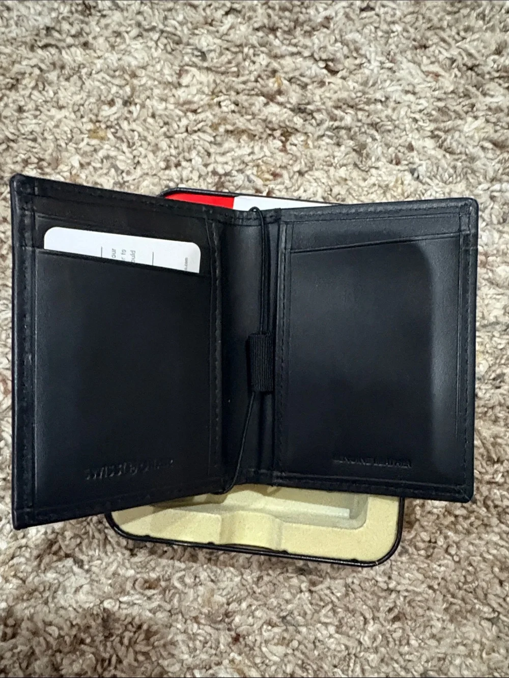 SwissGear Black Leather Bifold Card Holder with Metal Logo